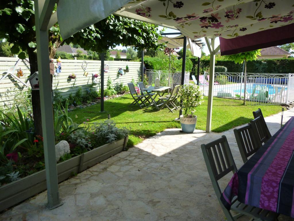 Chambres d'Hôtes Le Clos des Senteurs Malemort Extérieur photo