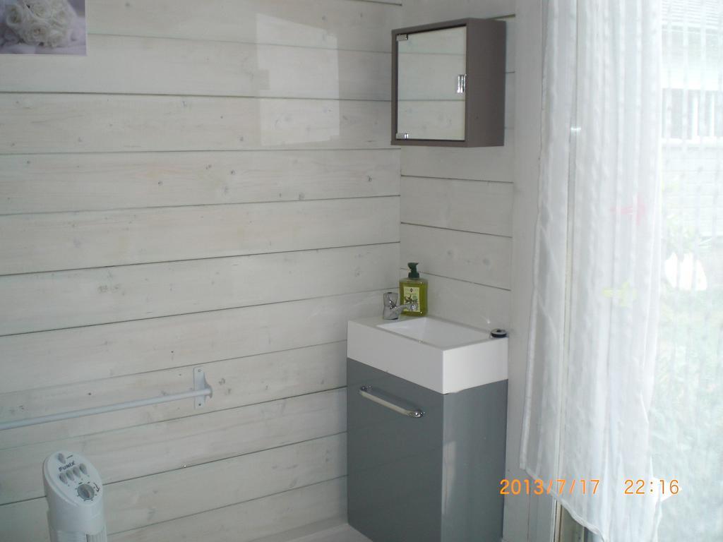 Chambres d'Hôtes Le Clos des Senteurs Malemort Extérieur photo